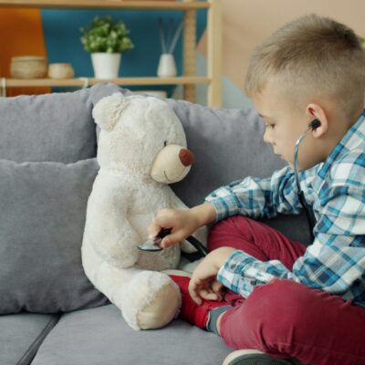 5 Activities to Help Boost Your Child’s Imagination